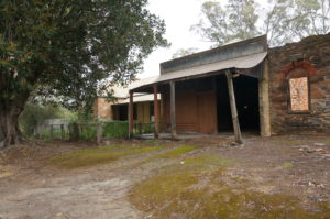 Mintaro - deserted houses